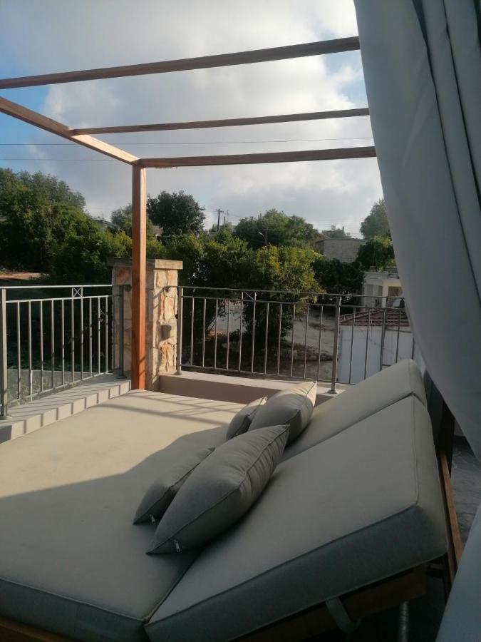 Villa Angela Dhrousha Exterior foto